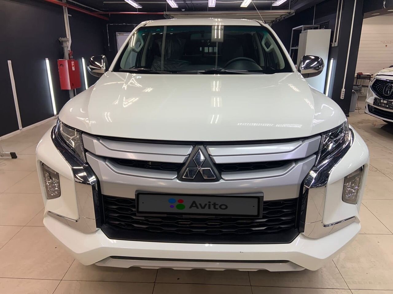 Mitsubishi L200: фото владельца