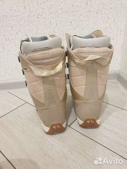 Сноубордические ботинки женские