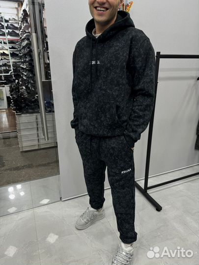 Куртки брюки худи