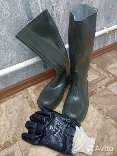Резиновые сапоги