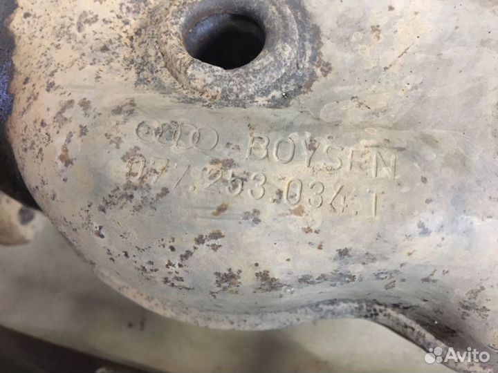 Коллектор впускной выпускной Туарег 4.2 AXQ