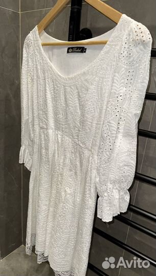 Платье белое