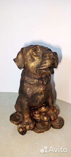 Статуэтка собака