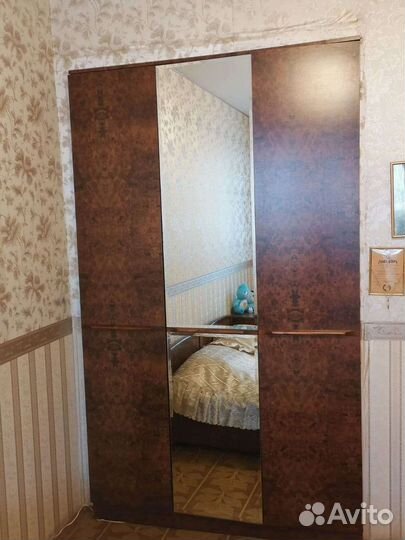 Тумба прикроватная