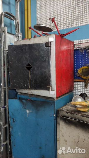 Ящики / сейфы металлические