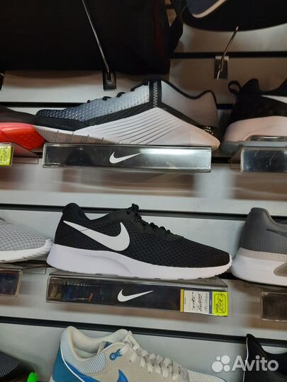 Кроссовки nike