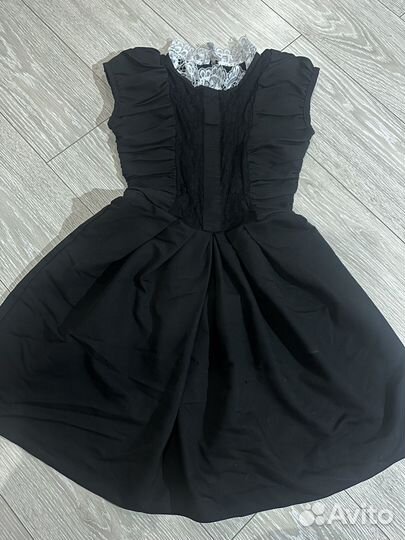 Платье черное