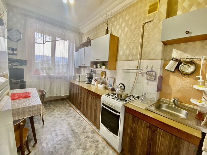 2-к. квартира, 60 м², 5/5 эт.