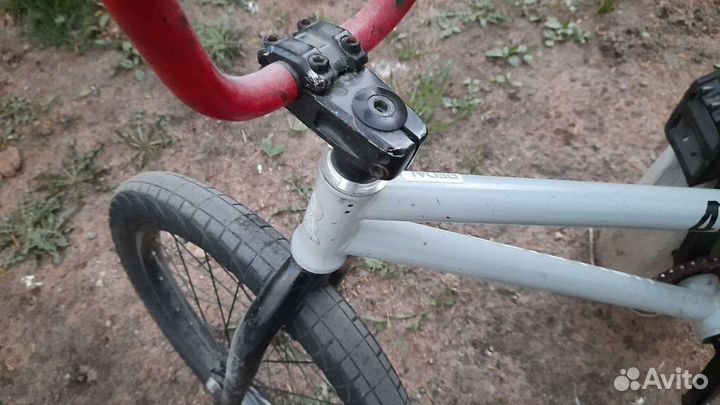 Трюковой велосипед bmx