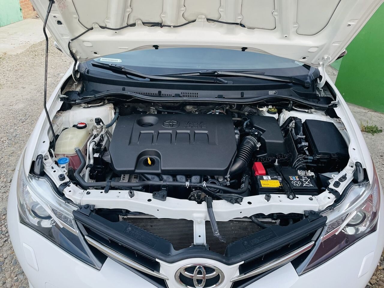Toyota Auris: фото владельца