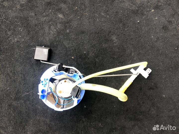 Топлиный насос Mercedes CLS63 c218 w218