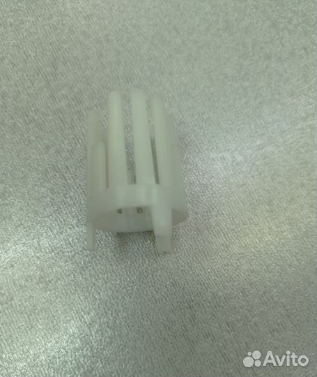 Вставка пробки сливного насоса 8016971