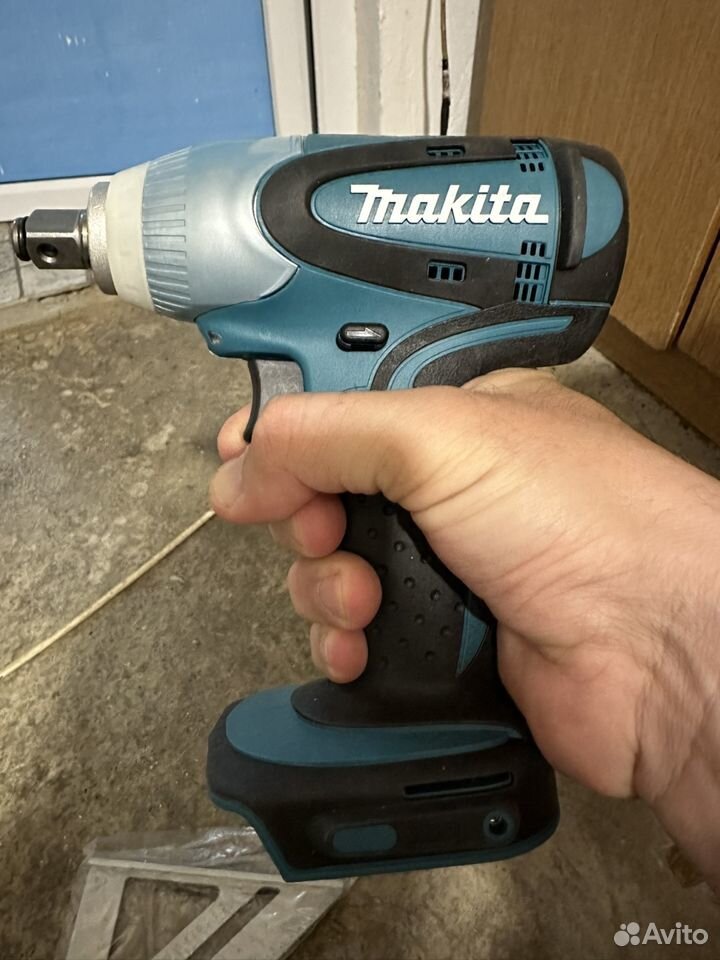 Makita макита гайковерт dtw251z