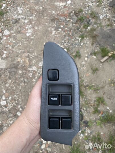 Блок стеклоподъемников Nissan Almera N15