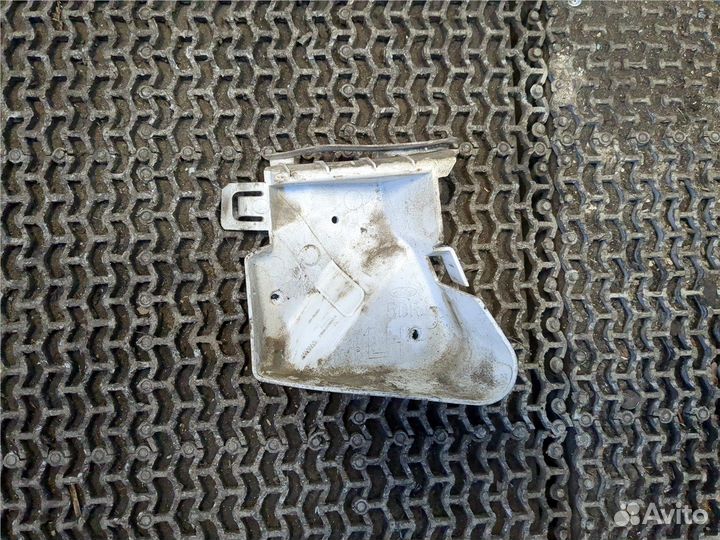 Кронштейн бампера Ford Focus 3, 2015