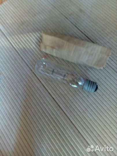 Лампа накаливания 1000вт и есть 500вт