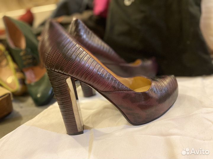 Туфли женские 38 р.Италия.Guess