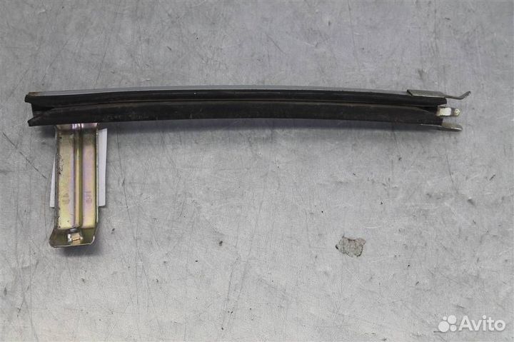 Направляющая стекла двери передней правой Nissan