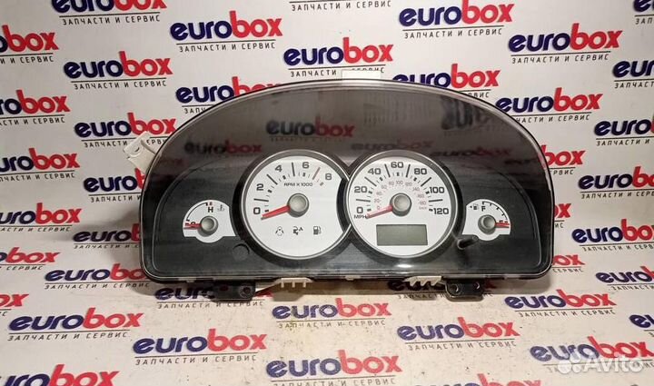 Панель приборов Ford Escape 2001-2006