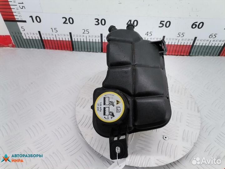 Бачок расширительный Volvo V60 рест. 2014 31200320