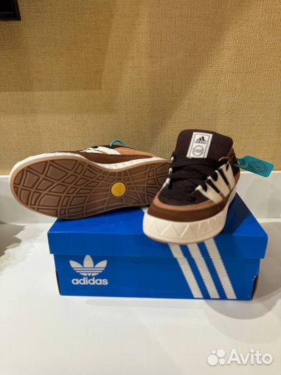 Кроссовки adidas