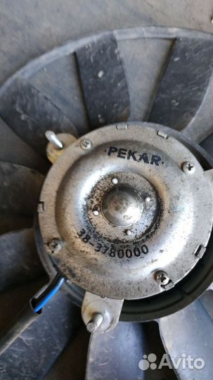 Радиатор и вентилятор к нему. Волга. Газ