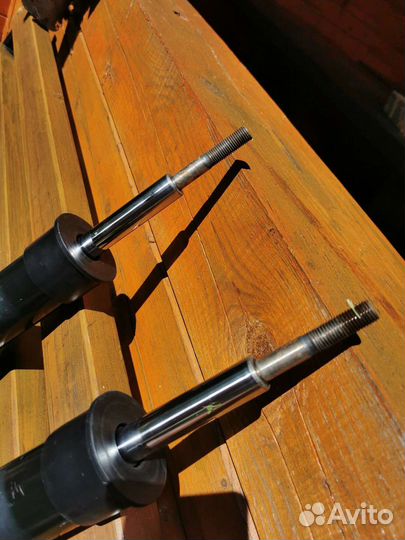 Амортизатор передний bmw x5 e70