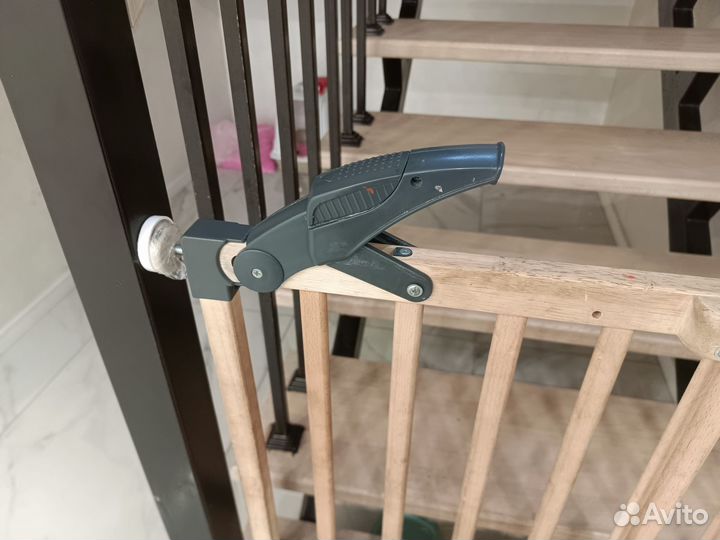 Защитный барьер калитка