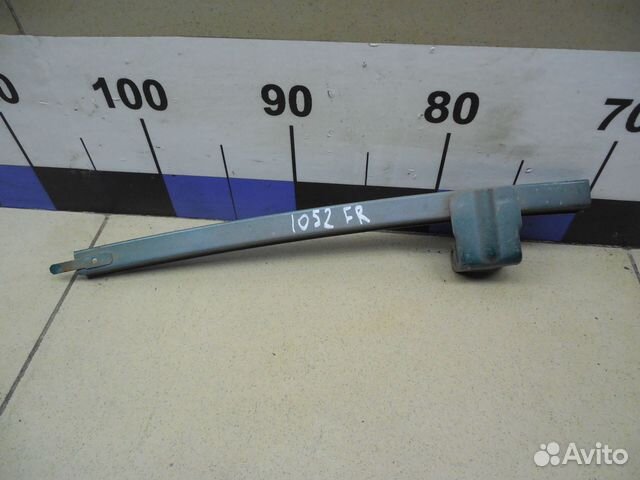 Направляющая стекла Land Cruiser (100) 1998-2007