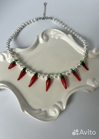 Колье с перчиками