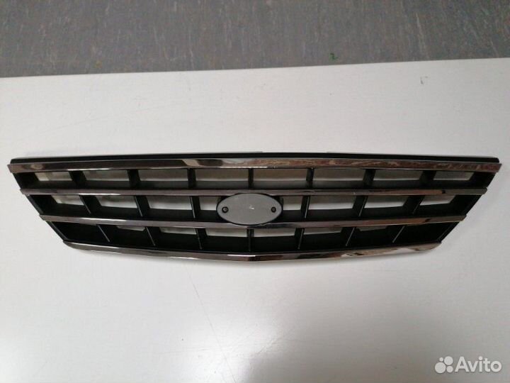 Решетка радиатора Kia Spectra