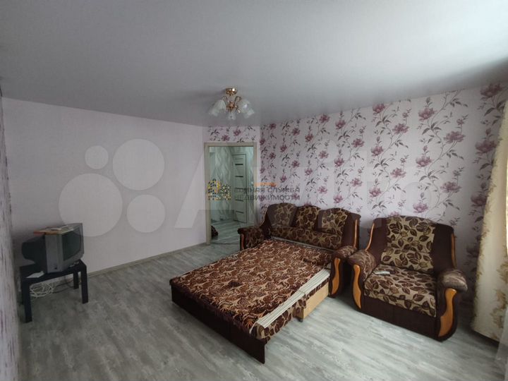 2-к. квартира, 52 м², 4/18 эт.