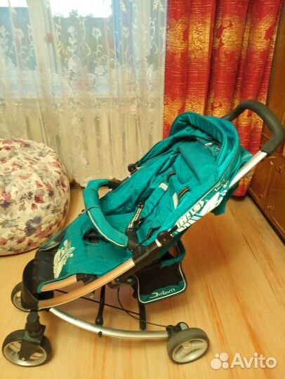 Коляска прогулочная