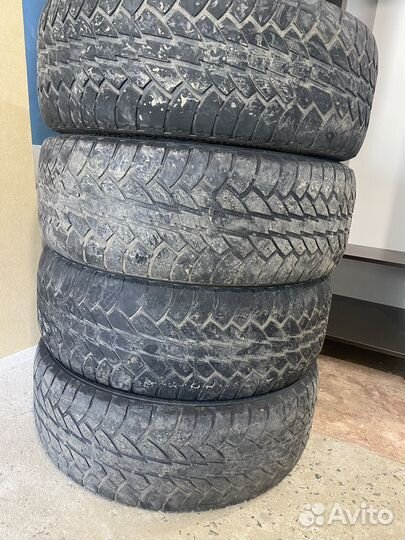 Cooper Discoverer ATS 235/65 R17 104T