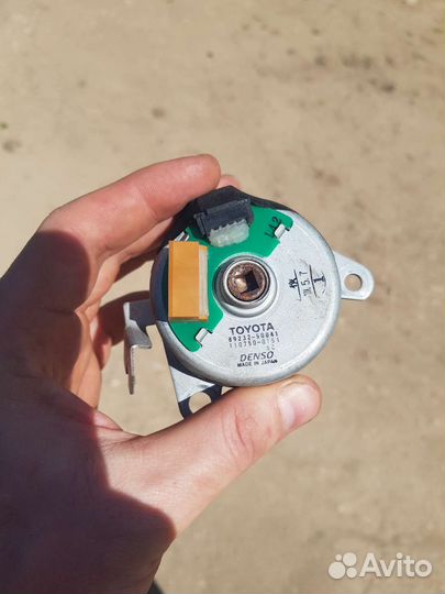 Моторчик рулевой колонки на Lexus ls430