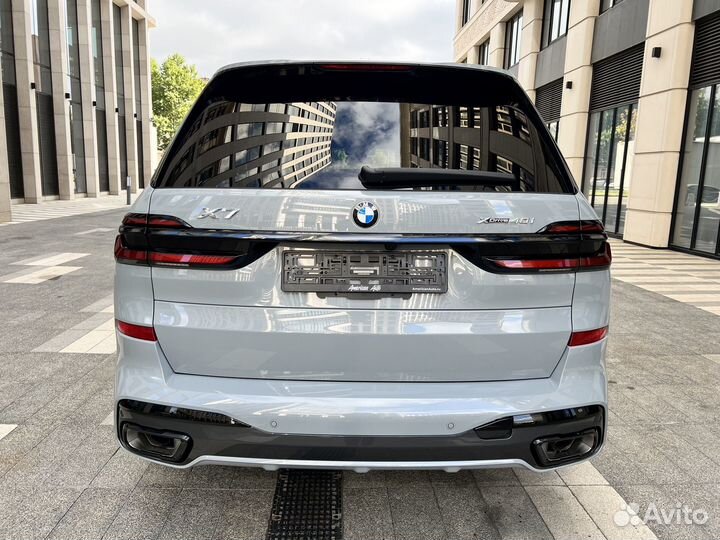 BMW X7 3.0 AT, 2023, 221 км