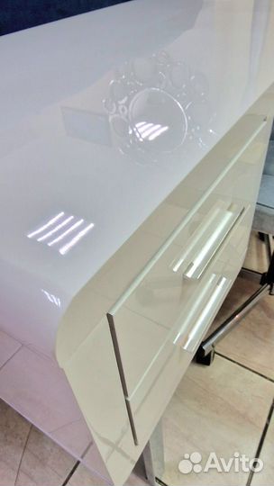 Письменный стол белый новый