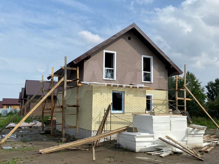 Коттедж 125 м² на участке 7 сот.