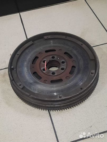 Маховик 1,6 Volkswagen Passat B5