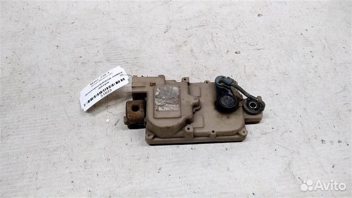 Электропривод замка двери Nissan Maxima J30