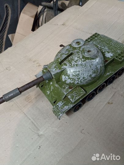 Игрушка танк СССР