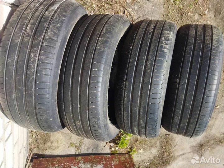 Michelin Primacy 4 215/55 R17