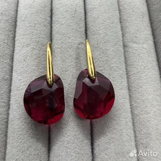 Swarovski Galet красные
