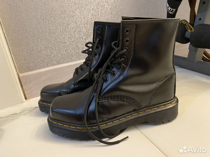 Dr Martens Balenciaga type