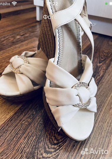 Босоножкии