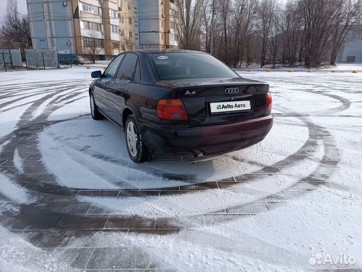 Audi A4 1.8 МТ, 1996, 195 000 км