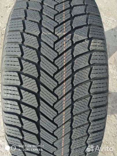 Michelin X-Ice Snow SUV 255/45 R20