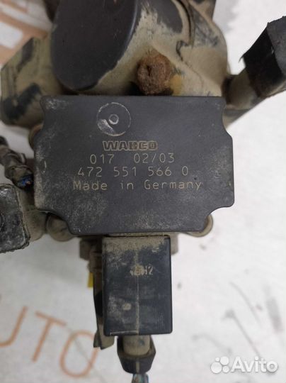 Блок клапанов пневмоподвески BMW Land Rover