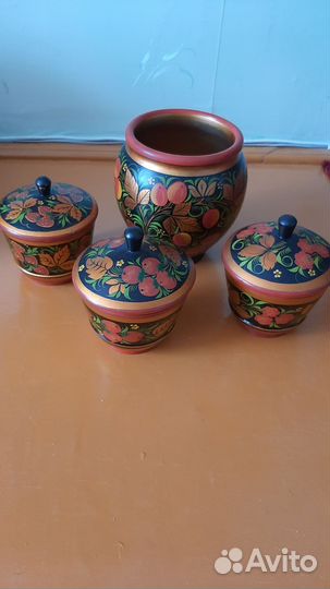 Посуда хохлома ваза и кадочки
