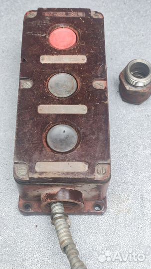 Пульт управления, Пост кнопочный пке 222-3-У2